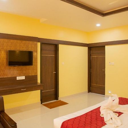 Sri Balaji Grand Hotel Kumbakonam Exteriör bild