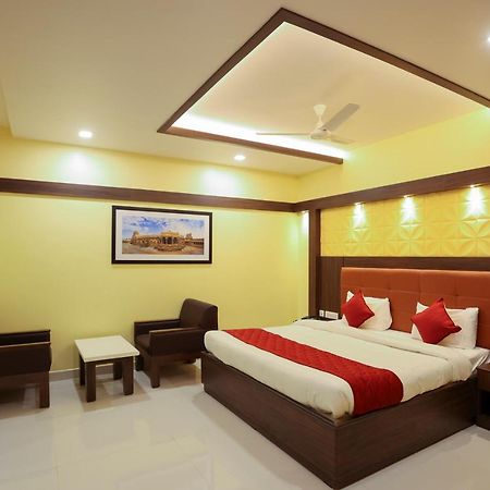 Sri Balaji Grand Hotel Kumbakonam Exteriör bild