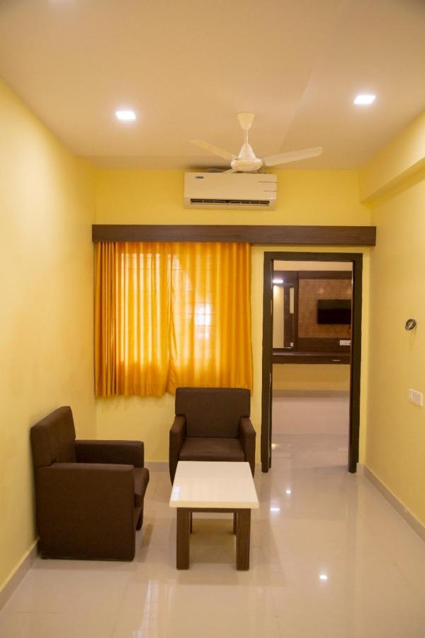 Sri Balaji Grand Hotel Kumbakonam Exteriör bild