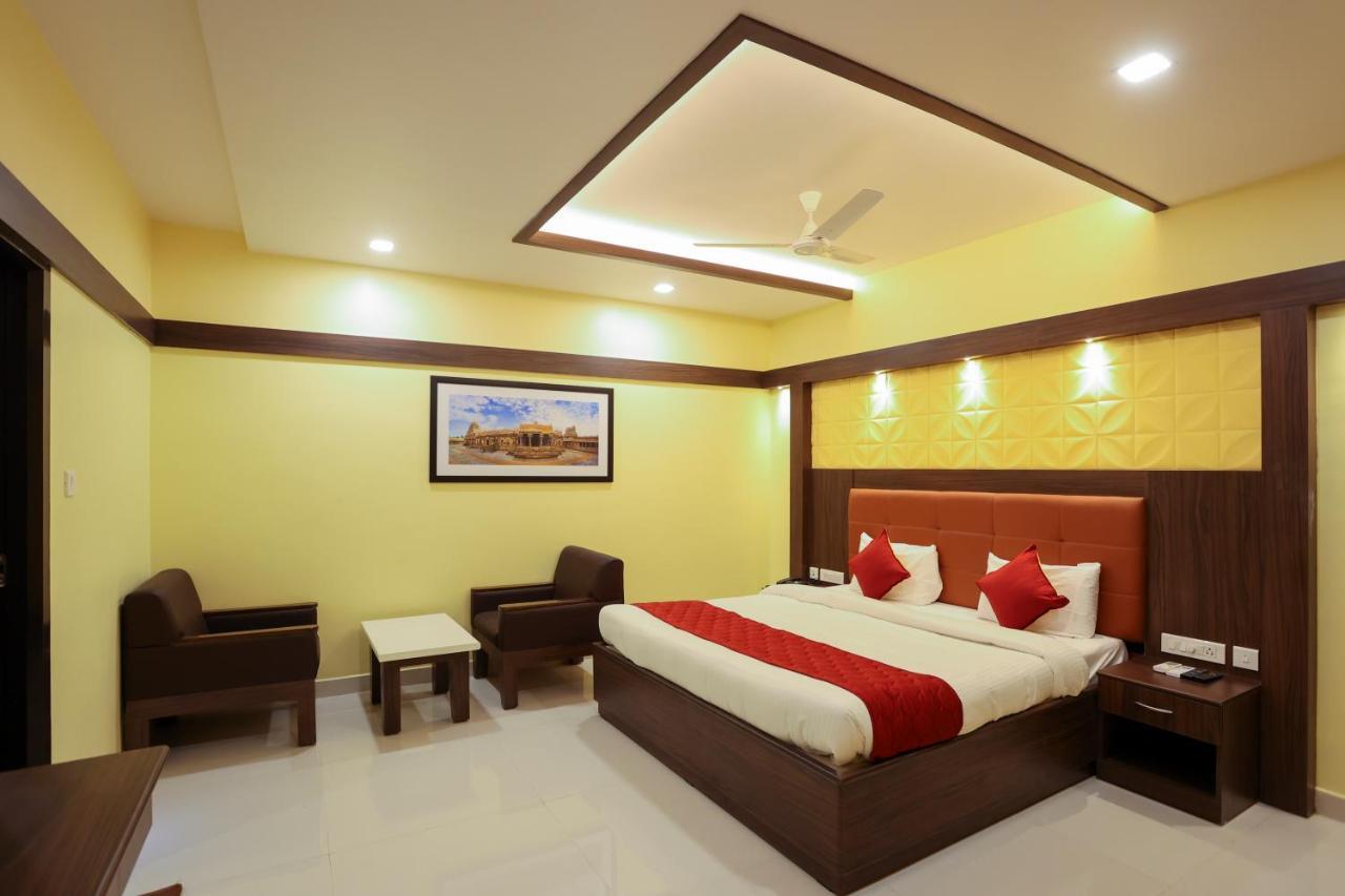 Sri Balaji Grand Hotel Kumbakonam Exteriör bild