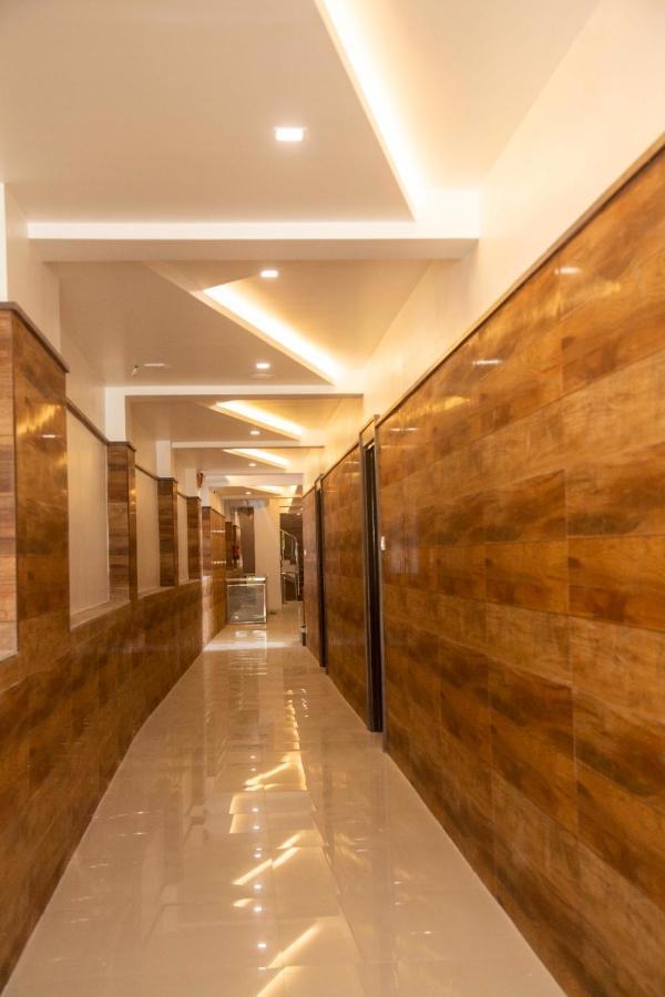 Sri Balaji Grand Hotel Kumbakonam Exteriör bild