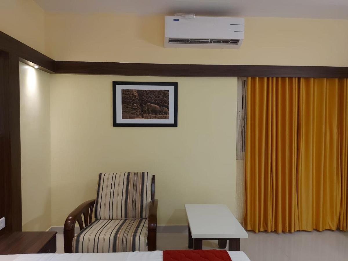 Sri Balaji Grand Hotel Kumbakonam Exteriör bild